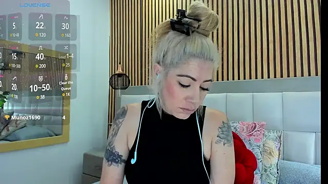 Viktoria Davis online show from December 28, 2024, 1:18 am