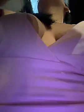 my-kitty online show from November 17, 2025, 3:54 am