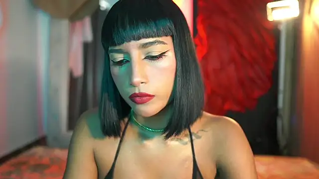 JulietaWinona online show from April 17, 2026, 10:45 pm