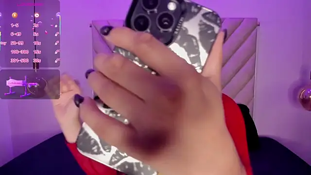 EmmaSwift  online show from November 15, 2025, 1:31 am