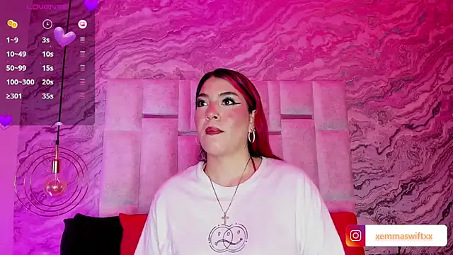 EmmaSwift  online show from March 12, 2025, 1:47 am