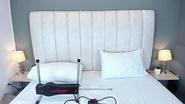 Snapshot of Ashleyy23x chatting on March 13, 2025, 8:00 pm Ashleyy23x online show from March 13, 2025, 8:00 pm