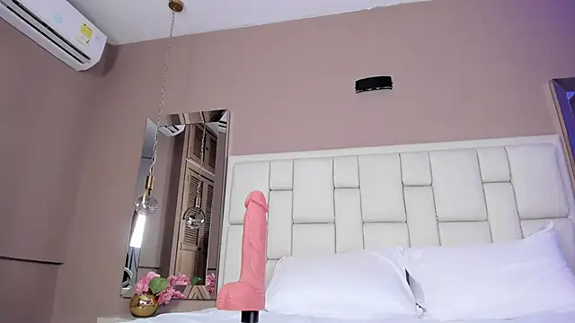 Snapshot of Ashleyy23x chatting on October 28, 2025, 8:41 pm Ashleyy23x online show from October 28, 2025, 8:41 pm