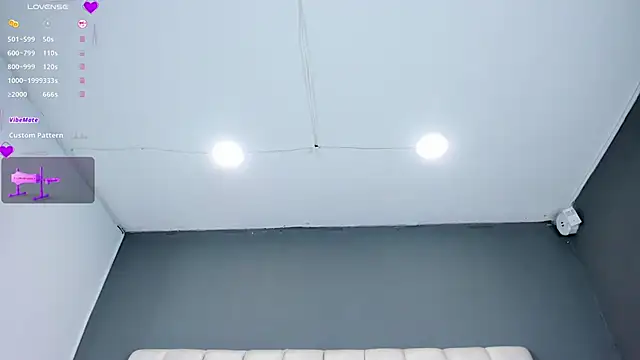 Snapshot of Ashleyy23x chatting on March 7, 2025, 8:00 pm Ashleyy23x online show from March 7, 2025, 8:00 pm