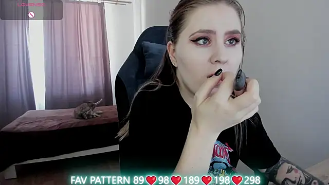 Snapshot of Olivia_Munk chatting on March 15, 2025, 9:41 am Olivia Munk online show from March 15, 2025, 9:41 am