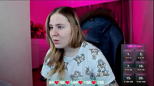 Snapshot of Olivia_Munk chatting on November 30, 2025, 3:51 am Olivia Munk online show from November 30, 2025, 3:51 am