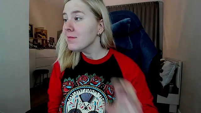 Snapshot of Olivia_Munk chatting on June 30, 2026, 4:01 am Olivia Munk online show from June 30, 2026, 4:01 am