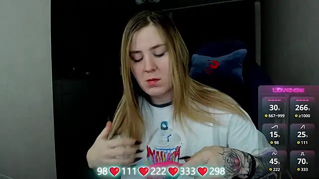 Olivia Munk online show from February 22, 2026, 4:15 am