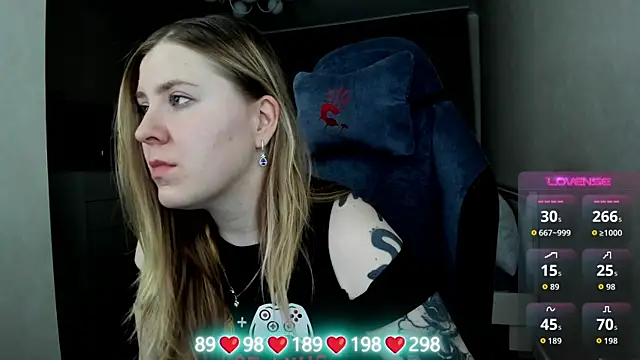 Snapshot of Olivia_Munk chatting on January 8, 2026, 3:23 am Olivia Munk online show from January 8, 2026, 3:23 am