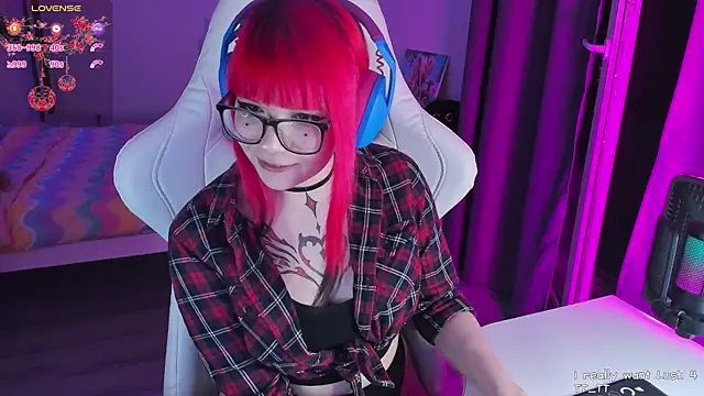 Yumi Youkai online show from March 22, 2025, 5:20 pm