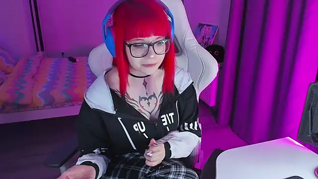 Yumi Youkai online show from January 26, 2025, 10:46 pm