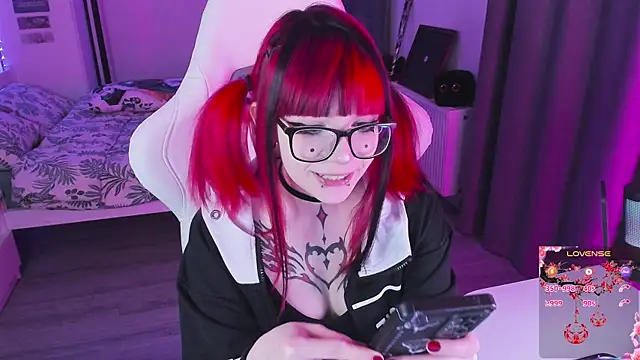 Yumi Youkai online show from January 16, 2026, 2:43 pm