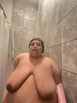 bbwredhead online show from June 3, 2026, 2:45 am