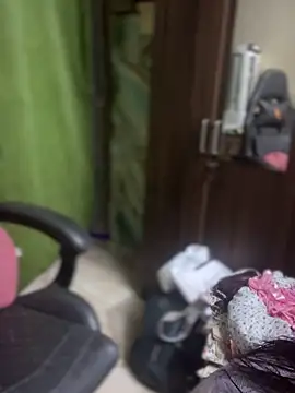 Snapshot of PARI_Hun chatting on February 9, 2026, 3:10 pm PARI Hun online show from February 9, 2026, 3:10 pm