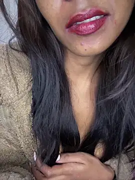 Snapshot of PARI_Hun chatting on January 5, 2025, 3:22 am PARI Hun online show from January 5, 2025, 3:22 am