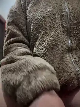 Snapshot of PARI_Hun chatting on January 4, 2025, 3:18 am PARI Hun online show from January 4, 2025, 3:18 am