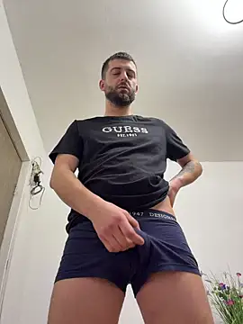 ElChapoGuzman95 online show from January 14, 2026, 6:39 am