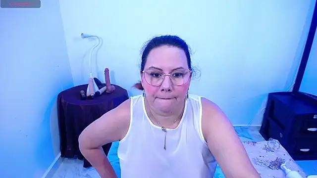 danielapalmer  online show from March 23, 2026, 7:47 pm