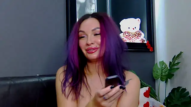 Darina Monclie online show from November 8, 2025, 2:42 pm