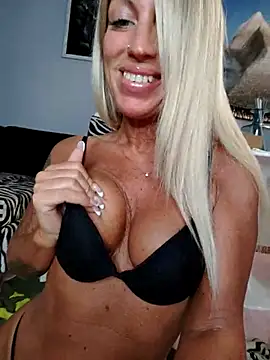 Snapshot of Weloveblue chatting on February 19, 2025, 8:55 am Weloveblue online show from February 19, 2025, 8:55 am