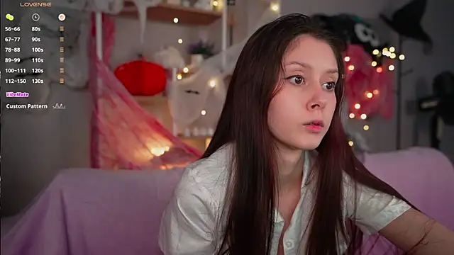 Snapshot of Melissa_shawty_ chatting on October 31, 2025, 1:52 pm Melissa shawty online show from October 31, 2025, 1:52 pm