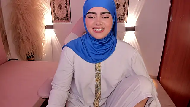 shayla 18 online show from December 23, 2024, 6:05 pm