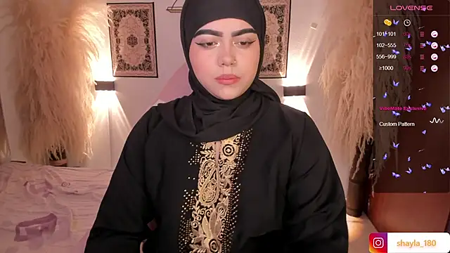 shayla 18 online show from December 3, 2024, 8:11 pm