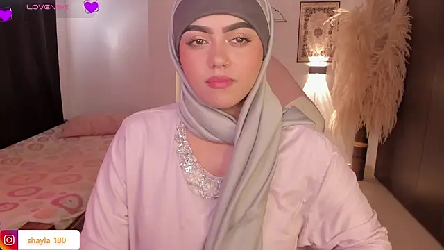 shayla 18 online show from October 17, 2025, 8:10 pm