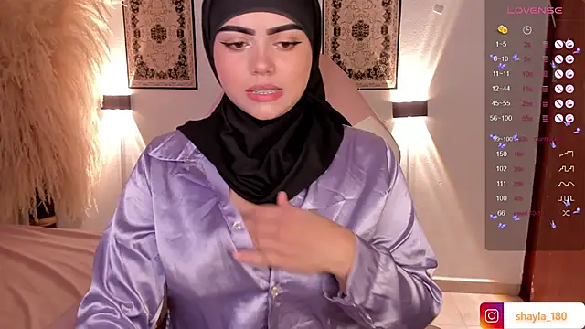 shayla 18 online show from February 6, 2025, 2:22 am