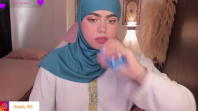 shayla 18 online show from November 27, 2025, 7:36 pm