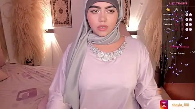 shayla 18 online show from December 4, 2024, 7:50 pm