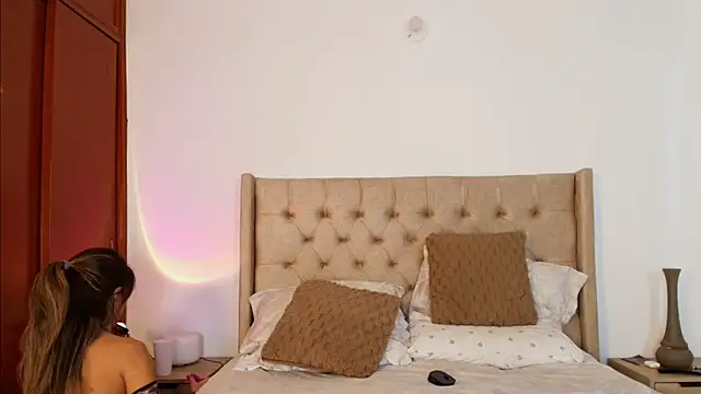 Rose dom online show from September 29, 2025, 1:12 am