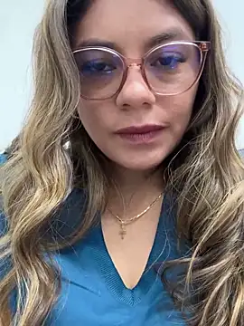 alicee16 online show from February 15, 2025, 7:06 pm