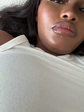 Snapshot of Neelo-Smith chatting on February 8, 2025, 11:44 am Neelo-Smith online show from February 8, 2025, 11:44 am