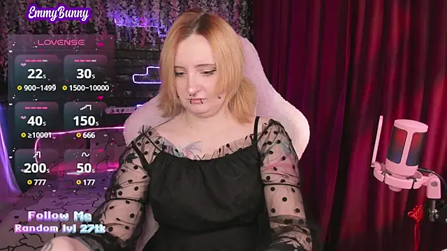 EmmyBunny online show from March 21, 2025, 2:40 pm