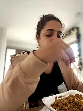 Alicia Ruiz online show from January 8, 2026, 6:03 pm