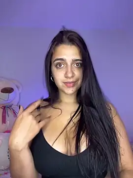 Snapshot of Alicia_Ruiz chatting on October 18, 2025, 4:42 pm Alicia Ruiz online show from October 18, 2025, 4:42 pm