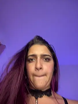 Snapshot of Alicia_Ruiz chatting on March 9, 2025, 12:00 am Alicia Ruiz online show from March 9, 2025, 12:00 am