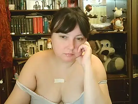 Snapshot of CarrieQPeach chatting on December 21, 2025, 5:47 pm CarrieQPeach online show from December 21, 2025, 5:47 pm