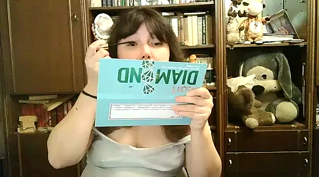 Snapshot of CarrieQPeach chatting on January 6, 2025, 5:49 pm CarrieQPeach online show from January 6, 2025, 5:49 pm
