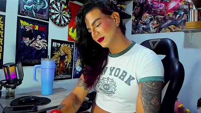 Snapshot of dariell_smokesexx chatting on July 5, 2026, 5:42 pm dariell smokesexx online show from July 5, 2026, 5:42 pm