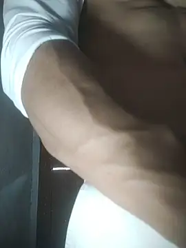 Snapshot of rounakhunk chatting on October 14, 2025, 7:42 am rounakhunk online show from October 14, 2025, 7:42 am