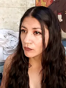 nammy  dirtyhott online show from September 17, 2025, 1:46 pm