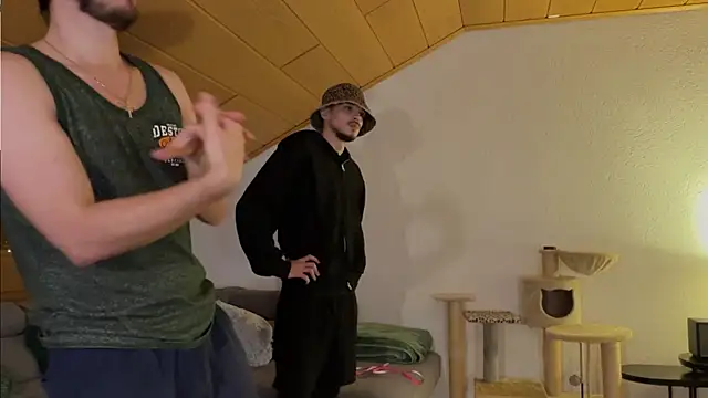 naked psy online show from November 20, 2025, 10:20 pm