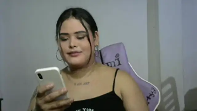 antonellasex1998 online show from November 12, 2025, 11:08 pm