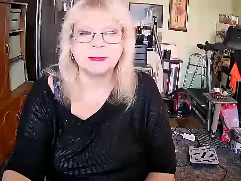 LOLA8888 online show from September 27, 2025, 11:16 am