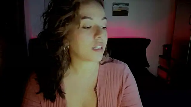 joan-star online show from November 26, 2025, 10:04 am