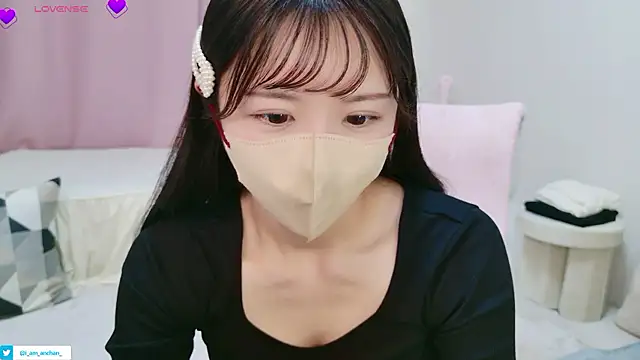 Snapshot of anchan_ chatting on May 18, 2026, 1:49 pm anchan online show from May 18, 2026, 1:49 pm