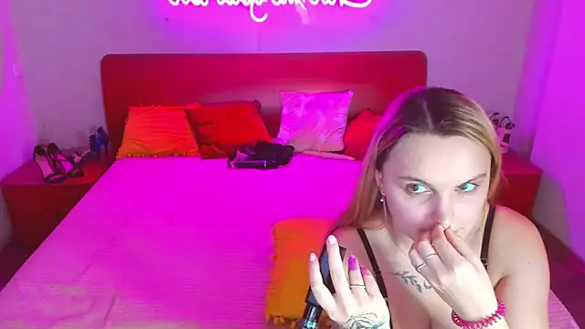 MagicEyess online show from February 27, 2025, 10:44 am