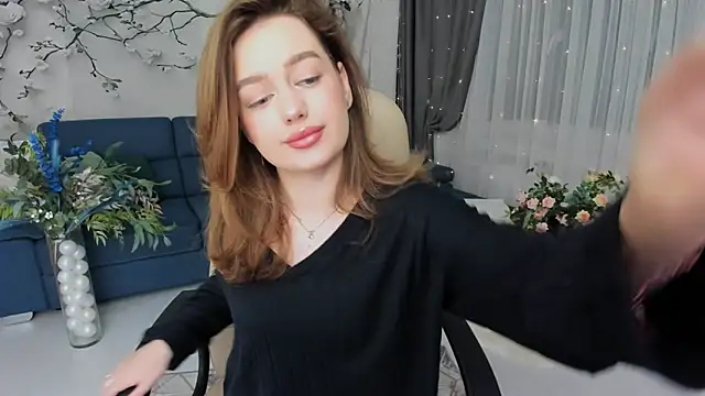 Snapshot of MiracleCurly chatting on March 2, 2026, 7:32 pm MiracleCurly online show from March 2, 2026, 7:32 pm